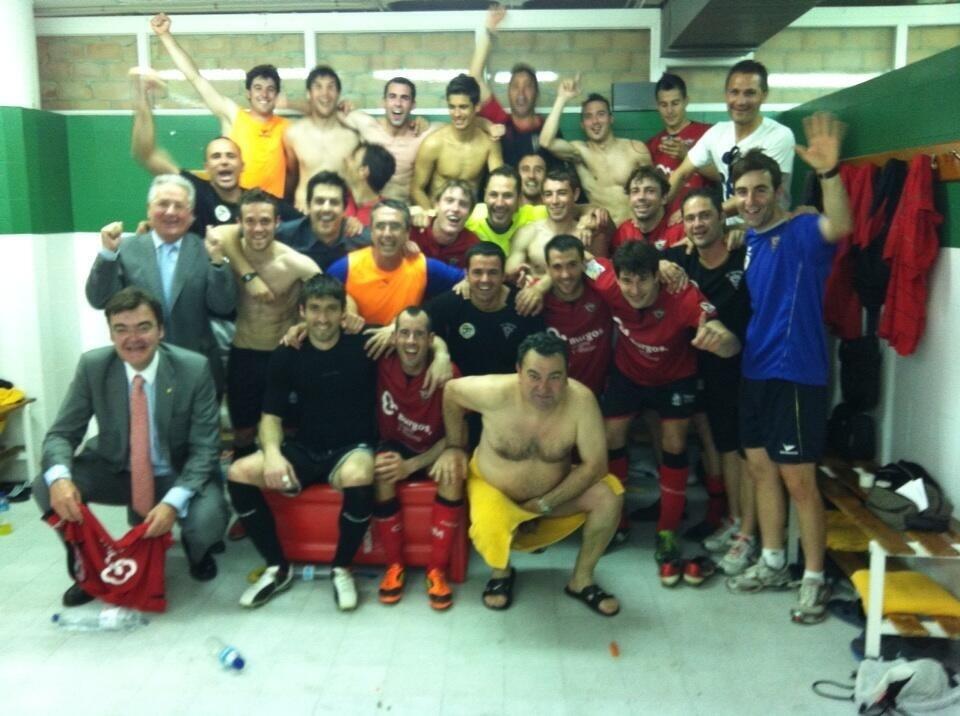 BLxmxJsCMAA-gMU.jpg:large