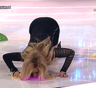 marta-sanchez.gif