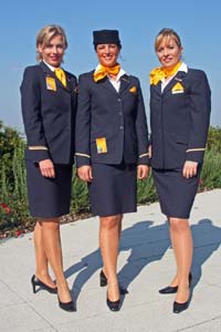 Lufthansa-azafatas-200.jpg